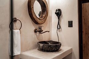 Jungle Resort Suites & Private Pool