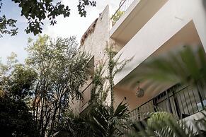 Jungle Resort Suites & Private Pool