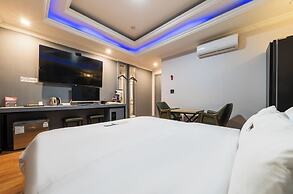 Pyeongtaek Station Gallery Hotel