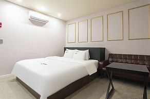 Pyeongtaek Station Gallery Hotel