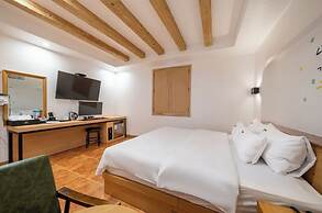 Pyeongtaek Station Gallery Hotel