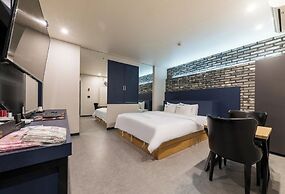 Pyeongtaek Station Gallery Hotel