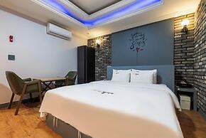 Pyeongtaek Station Gallery Hotel