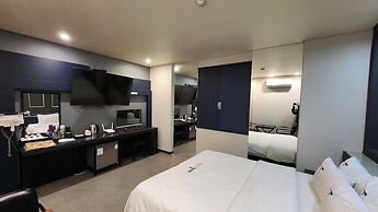 Pyeongtaek Station Gallery Hotel