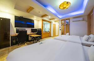 Pyeongtaek Station Gallery Hotel