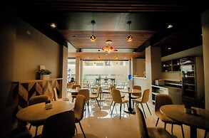 Rudhil's Place Hotel