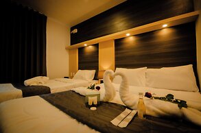 Rudhil's Place Hotel