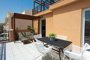 Anemos Deluxe Suites - Ostria