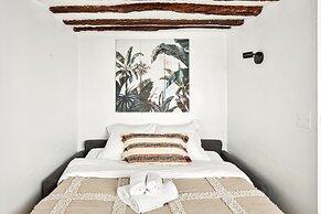 Cozy Getaway in Le Marais Heart of Paris