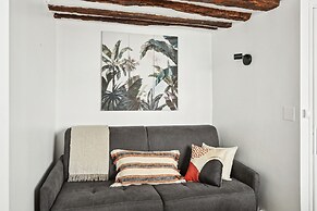 Cozy Getaway in Le Marais Heart of Paris