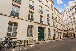 Cozy Getaway in Le Marais Heart of Paris