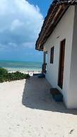 Oasis Beach Inn
