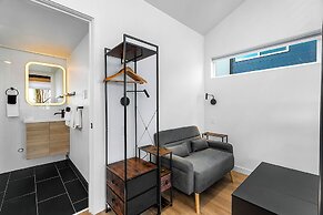 Echo Loft: A Modern Escape