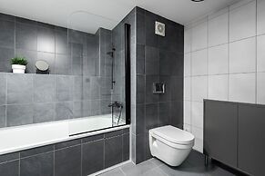 Modern loft-apart near metro Křižíkova