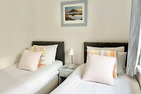 Kenegie- HMH Kenegie View Bright Cheerful 2 bed