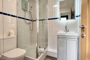 Kenegie- HMH Kenegie View Bright Cheerful 2 bed