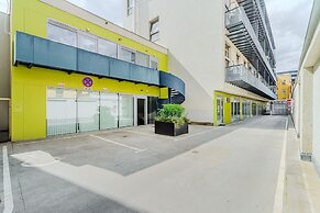 Charming loft-studio apart with parking