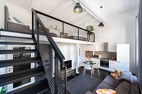 Charming loft-studio apart with parking
