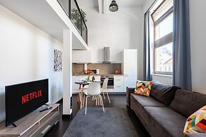 Charming loft-studio apart with parking