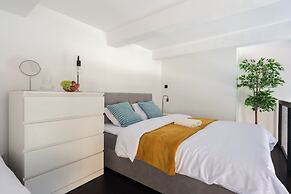 Charming loft-studio apart with parking