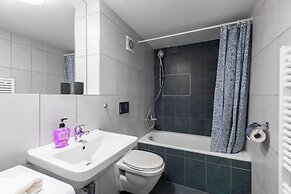 Charming loft-studio apart with parking