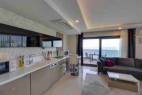 Seasight Suites