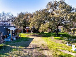 Cozy Tiny Home on Eco Farm and Huge Yard