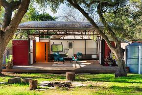 Cozy Tiny Home on Eco Farm and Huge Yard
