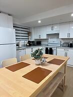 Levida Living - Cozy 2 Bedroom Suite at the Heart of Langley