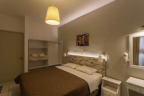 Lefkis apartments & studios