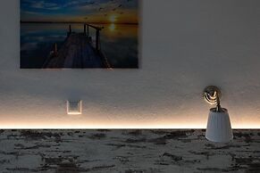 Lefkis apartments & studios