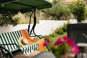 Lefkis apartments & studios