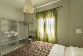 Lefkis apartments & studios