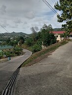 Room-near air and Ferry Ports, Shops & b