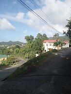 Room-near air and Ferry Ports, Shops & b