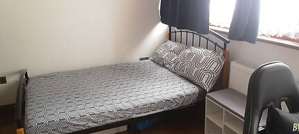 3Br - Sleeps6 - 15min Central London and Gatwick