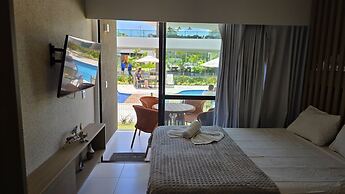 Makia Beach Exp 08A by La Playa