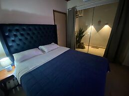 Hotel Junior