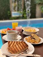 Hotel Junior
