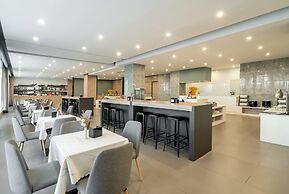 Youth Sunshine Hotel