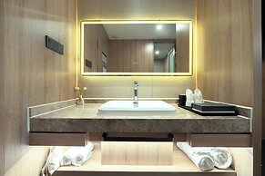 Youth Sunshine Hotel