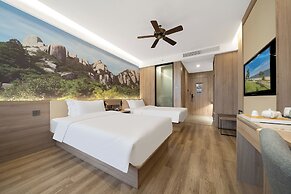 Youth Sunshine Hotel