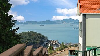 Namhae Montmartre Pension