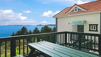 Namhae Montmartre Pension