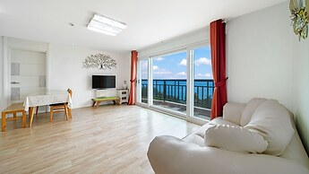 Namhae Montmartre Pension