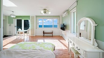 Namhae Montmartre Pension