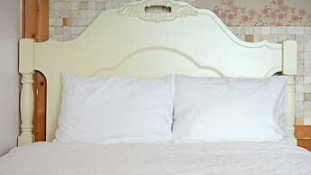 Namhae Montmartre Pension