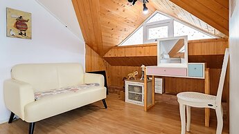 Namhae Montmartre Pension