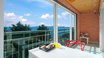 Namhae Montmartre Pension