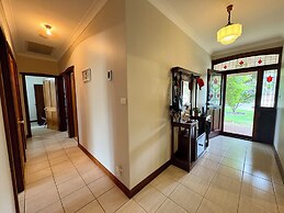 The Beachcombers Hideaway